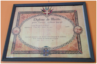 ID456 03 Diplome de merite de Marguerite Larcheveque